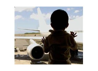 Uçaklarda Ağlayan Bebek İstemiyoruz