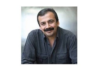 Sırrı Süreyya Önder, Yüreğimize Aydınlığın Ateşini Gönderiyor