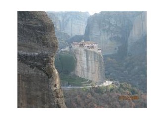 İnsan ve doğanın ortak şaheseri Meteora Manastırları