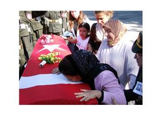 Karanlığa doğru sürüklenen Türkiye