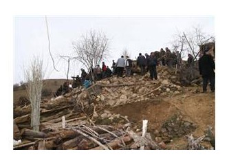 Gök kararttı yüzünü, sular sustu, dağ yürüdü!