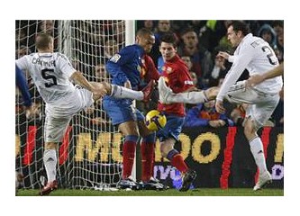 Barca vs Madrid, Mourinho vs Pep, Cristiano vs Leo, Iniesta vs Mesut, Xabi vs Xavi