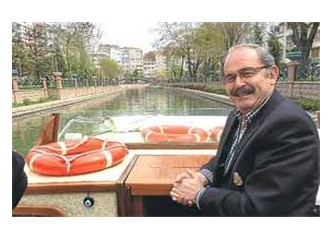 Prof. Dr. Yılmaz Büyükerşen Eskişehir Büyükşehir Belediye Başkanı
