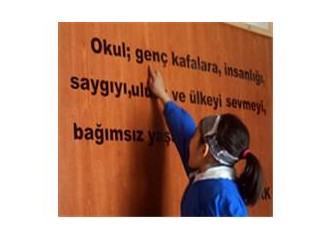 Okullardaki tek tip giysi...