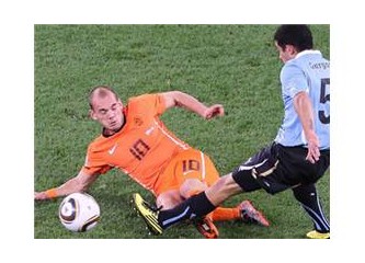 Hollanda: 2010 Dünya Kupası’nın ilk finalisti