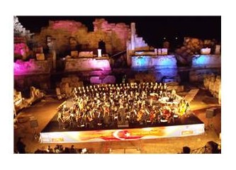 Antalya Devlet Opera ve Balesi Orkestrasından müthiş Cumhuriyet Bayramı konseri
