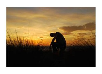 Ne ay ne de güneş, gel de sen tutul !