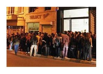 Bu saldırılar alkole mi? Sanata mı? Yoksa ???