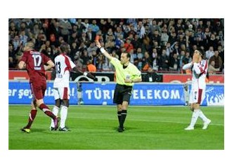 Fenerbahçe-Trabzonspor çekişmesine hakem etkisi