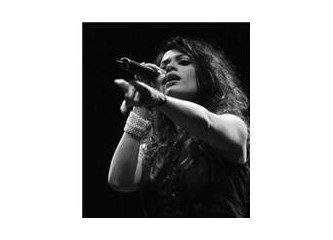 Ladino şarkılarının barışçıl sesi; Yasmin Levy