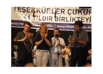 Klasik Türk Müziği korosu, Çukurova Radyosu'ndaydı