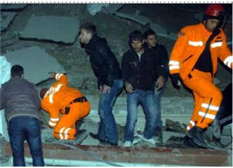 5.6‘lık deprem, Vanlı’yı gece yakaladı!