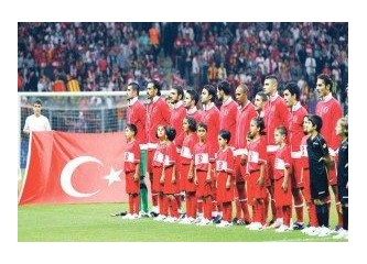 Milli Formayı ıslıklamak ve küfür edebilmenin hafifliği - Bölüm : 2