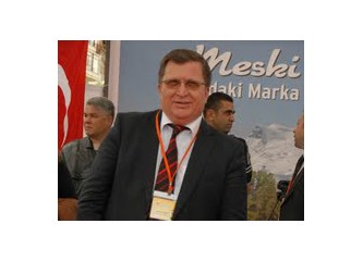 MESKi Genel Müdürü Kamil Ülgen, Öğretmenler Günü'nü kutladı.