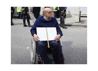 Server Tanilli de bırakıp gitti bizi.