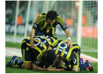 Bursaspor - Fenerbahçe: 0-2  (Baskılar bitti, yola devam)