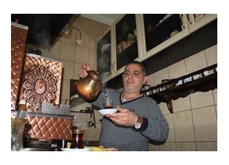"Çocukluğumuzu yaşayamadan büyüdük"