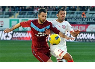  Antalyaspor-Trabzonspor: 2-1 (Sağlam kayaya çarpmak)