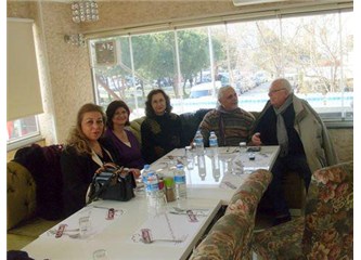 İzmir'de ''Tuzu Biberi''nde; MB yazarları dost meclisinde