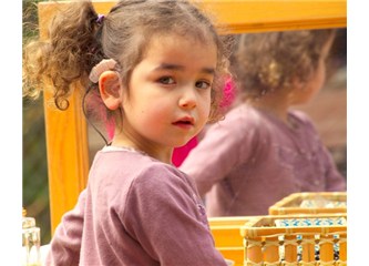 Bir gün gülecek size de yaşam
