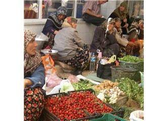 Kadınlar günü mü? Emekçi kadınlar günü mü?