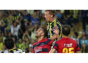 Fenerbahçe- Mersin İ.Y. maçına Hüseyin Göçek müdahalesi