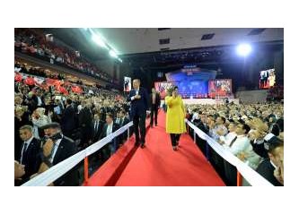 Herşey var demokrasi yok!