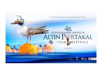 Antalya'da Altın Portakal Film Festivali mi Vardı, Hülya Avşar Şov mu Vardı?