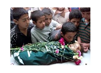Filistinli bebek, lütfen bunların yüzüne tükürür müsün?
