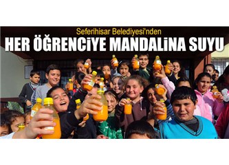 İzmir'in Seferihisar Belediyesi okullarda mandalina suyu dağıtmaya başlamış...
