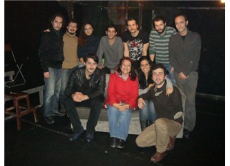Tiyatro Hal'den Adiller