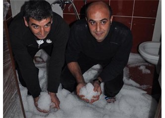 Apartmanın üçüncü katını dolu bastı