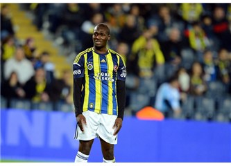 Formanın hakkını veren Moussa Sow