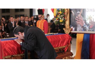 Müslüman Ahmedinejad ile Katolik Chavez