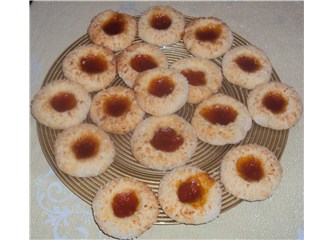 Marmelatlı kurabiye
