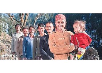 Türkiye'de bir kadın, 5 erkekle evlense, ne olurdu acaba?