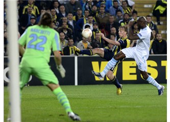 Fenerbahçe, yarıfinale göz kırpıyor! (Direkler olmasa 4 gol olacaktı)