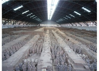 İmparatorlarıyla birlikte gömülen 12.000 Terracotta Askeri