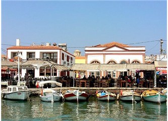 Cunda, Erdem Kapusuz ile " sallandı. "
