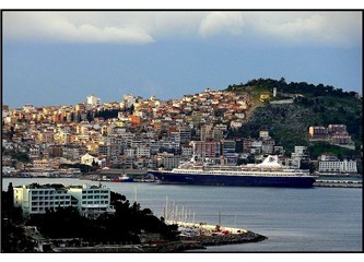 Yaz boz tahtası haline gelen turistlik kent