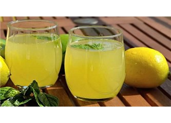 Bir bardak limonlu su ile sağlık