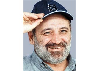 Savaş Ay sevenlerine veda etti .