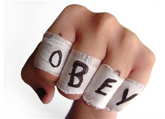 Kızlı Erkekli Ayıplıyoruz