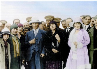 Türk kadınına seçme ve seçilme hakkını veren yasanın kabulünün 78. yıldönümü kutlu olsun