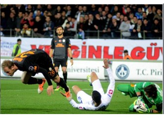 Umut Bulut ve Sneijder aldırmazlığı: 3-0 olacaktı, 1-1 oldu!..
