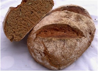 Ekşi mayalı ekmek nasıl yapılır?
