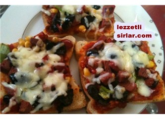Kahvaltıda hazırlayabileceğimiz pizza tarifi