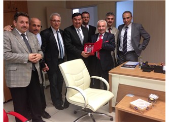 Samsun Büro Memur-SEN'den İkiz'e plaket