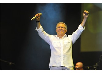 Zülfü Livaneli, Harbiye Cemil Topuzlu Açıkhava Sahnesi'nde