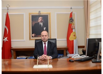 İnsanları yönetmek diye bir meslek olamaz
